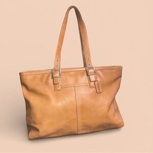 Vintage Y2K ▶️ Coach ◀️ Hampton 5246 Camel Shoulder Work Laptop Bag. 2004